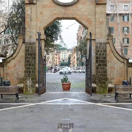 St.peter Withlove روما
